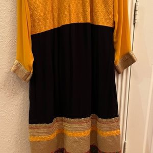 Beautiful new 3 piece lehenga for ladies.